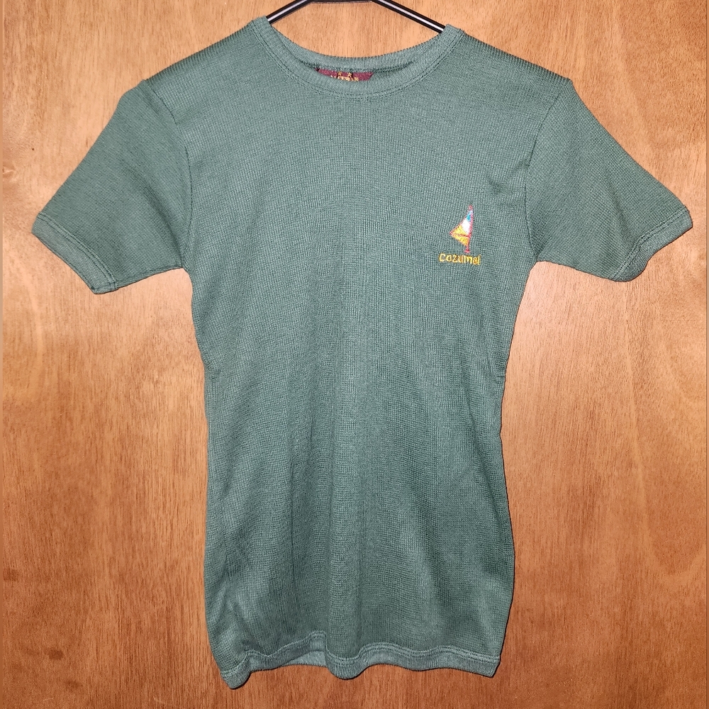 vintage cozumel embroidered green tshirt